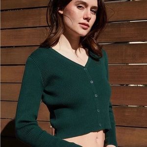 Brandy Melville Green Button Up Sweater Never Worn In Perfect Condition